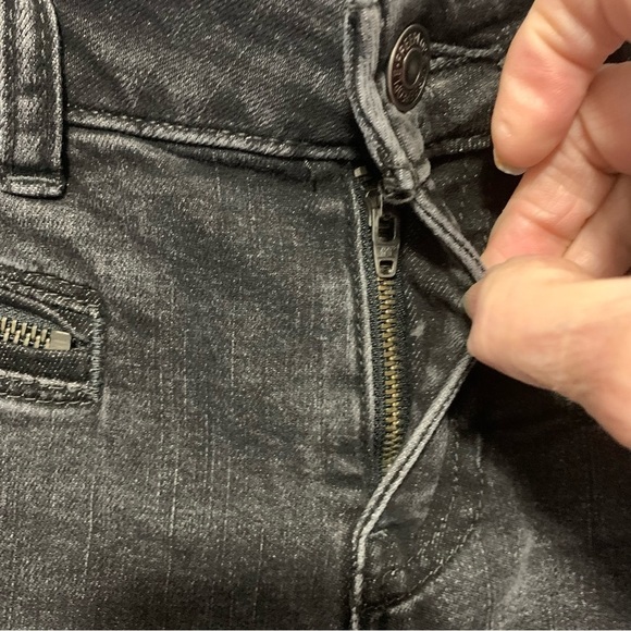 We The Free Black Zipper Pockets And Legs Skinny Jeans - Picture 5 of 9